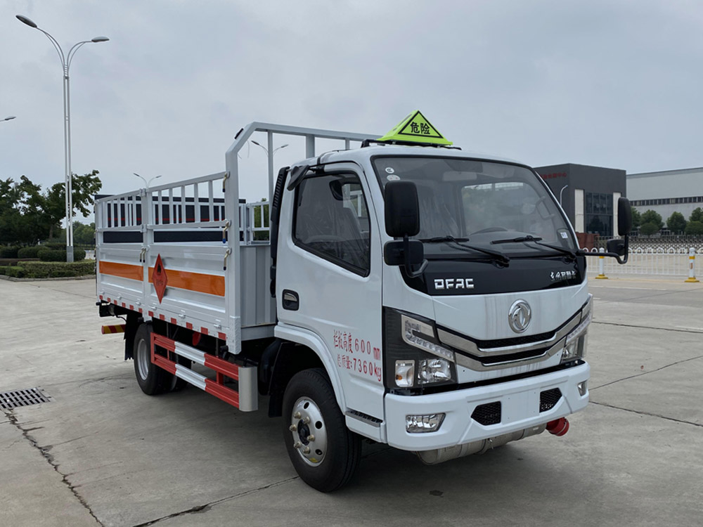楚勝牌CSC5075TQP6型氣瓶運(yùn)輸車