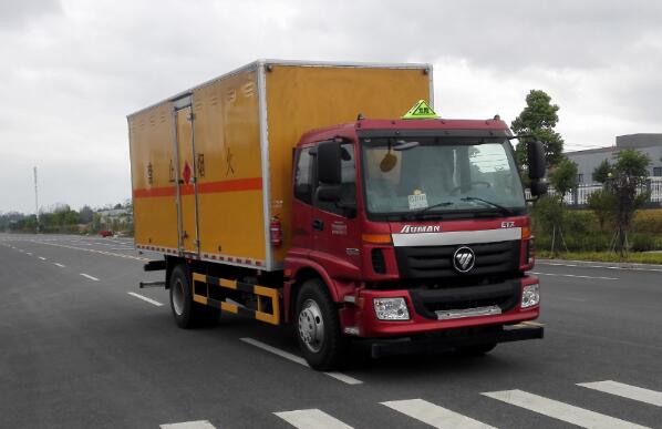 大力牌DLQ5160XRQB5型易燃?xì)怏w廂式運(yùn)輸車